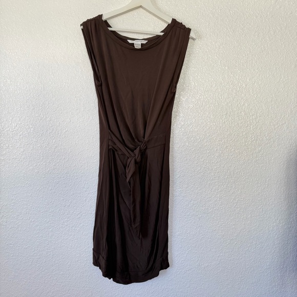 Diane Von Furstenberg Dresses & Skirts - Diane von Furstenberg Sleeveless Brown Knot-Front Women's Dress 10
